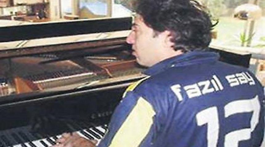 Bu kez Fener'e yavşak dedi!