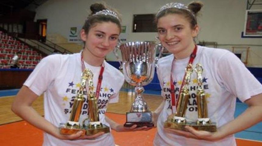 Krali&ccedil;e &Ouml;zge!