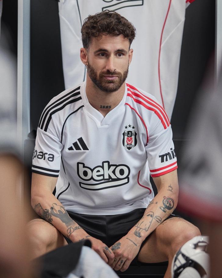 Beşiktaş'tan ilgi çeken yeni sezon formaları! O tasarım çok beğenildi... G4