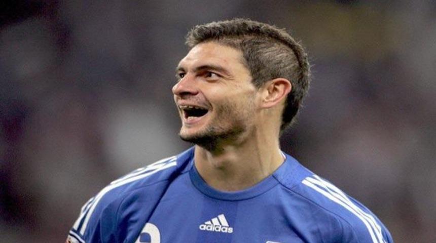 Charisteas'a izin &ccedil;ıktı!