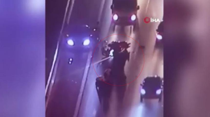 FSM Köprüsü'nde zincirleme kaza! 1 kişi hayatını kaybetti, 3 kişi yaralandı