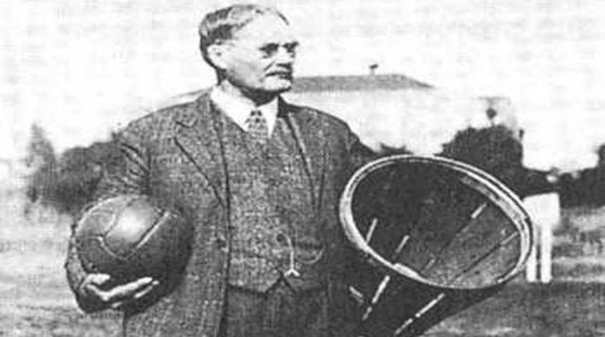 Kupanın ismi James Naismith...
