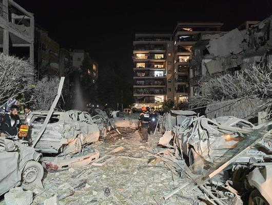 Tel Aviv sokaklarının son hali! İran'ın bombaladığı İsrail'den yeni görüntüler geldi...