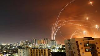 İsrail, İran'ın batısındaki Mehrabad Havalimanı yakınlarını vurdu