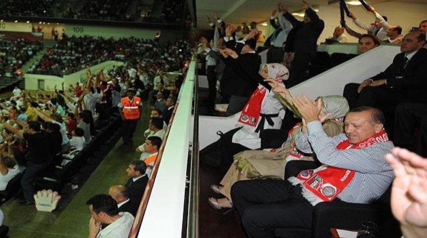 Dilerim şampiyon olursunuz!