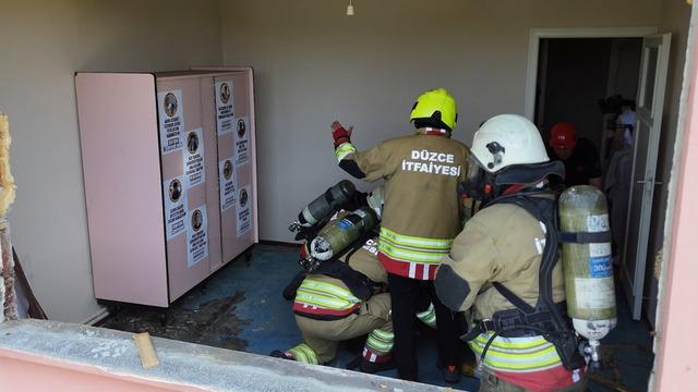 Düzce Belediyesi'nden 'Babalar Günü' sürprizi! Bazı kahramanlar pelerin takmaz