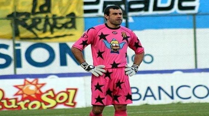 Kaleci mi s&uuml;per kahraman mı!