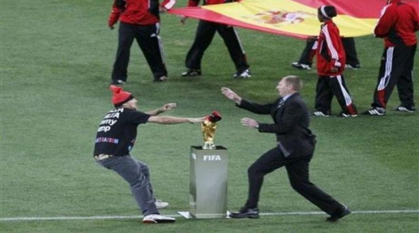 Olay adam Beşiktaşlı &ccedil;ıktı!