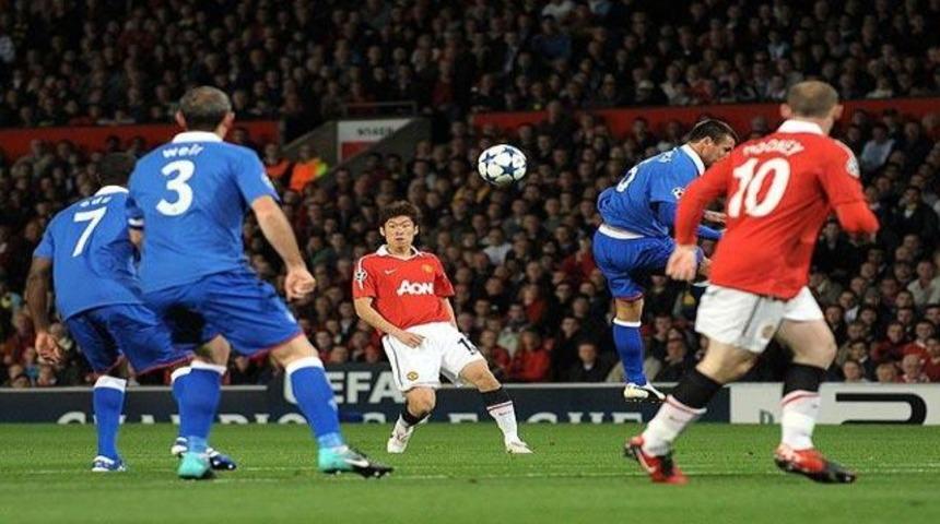 Old Trafford'da ses yok!