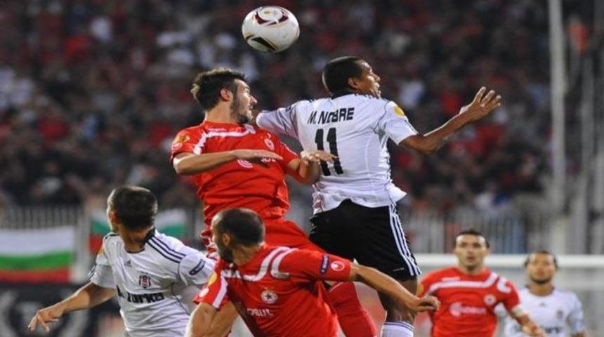 Kartal kanatlarını a&ccedil;tı!