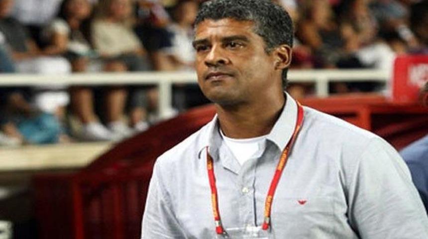 Rijkaard'a mahkeme şoku!