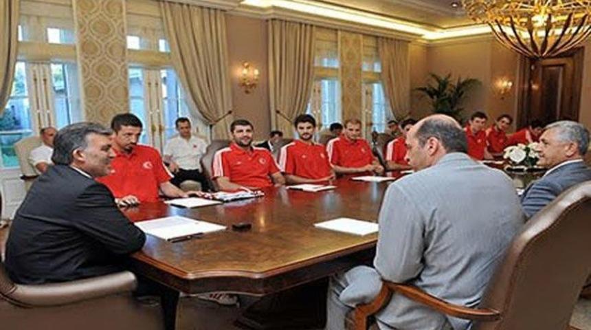 G&uuml;l r&ouml;tarı ceza getirdi!