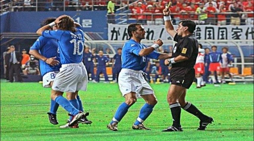 Hakemin cebinden eroin &ccedil;ıktı!