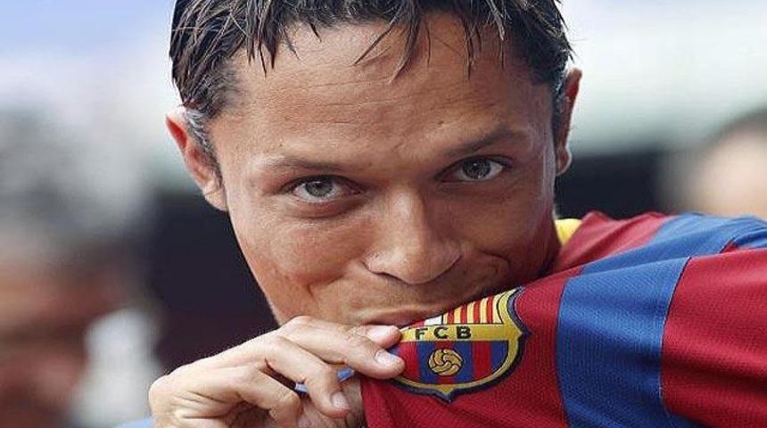 Adriano, R.Kazan ma&ccedil;ında yok!