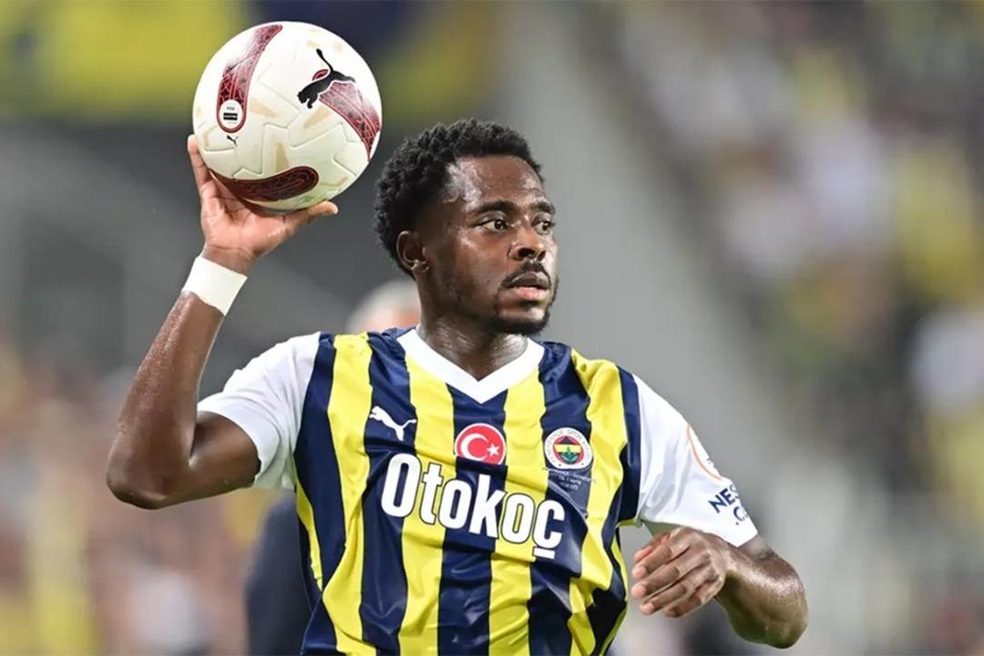 Fenerbahçe den ayrılan Osayi Samuel, Beşiktaş a imza atmak üzere! 1