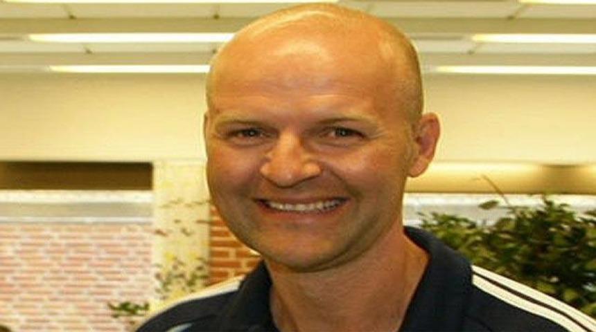 Jes H&ouml;gh'ten cevap geldi!