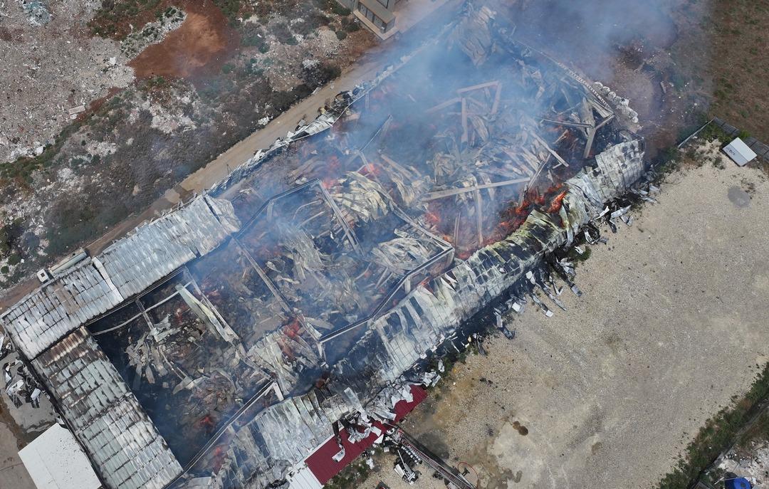 Mersin de pamuk deposundan yangın: Son durum havadan görüntülendi! 5