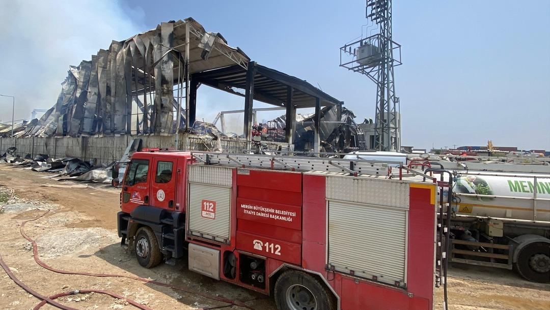 Mersin de pamuk deposundan yangın: Son durum havadan görüntülendi! 4