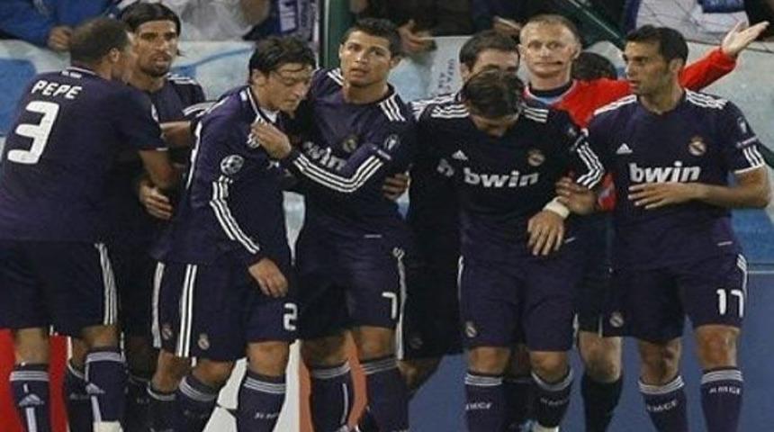 &Ouml;zil, Madrid'i kurtardı! (Video)