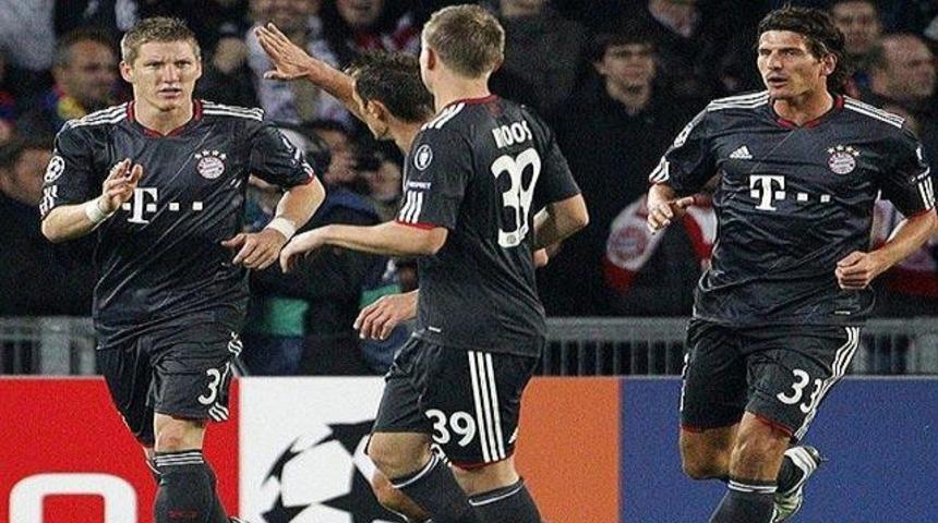 Schweinsteiger coştu, Bayern u&ccedil;tu!