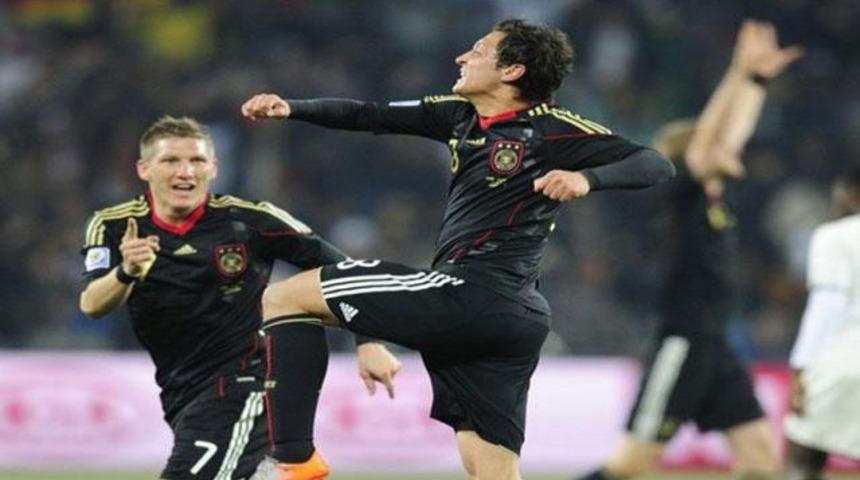 Mesut: 'T&uuml;rkiye'ye gol atarsam...'