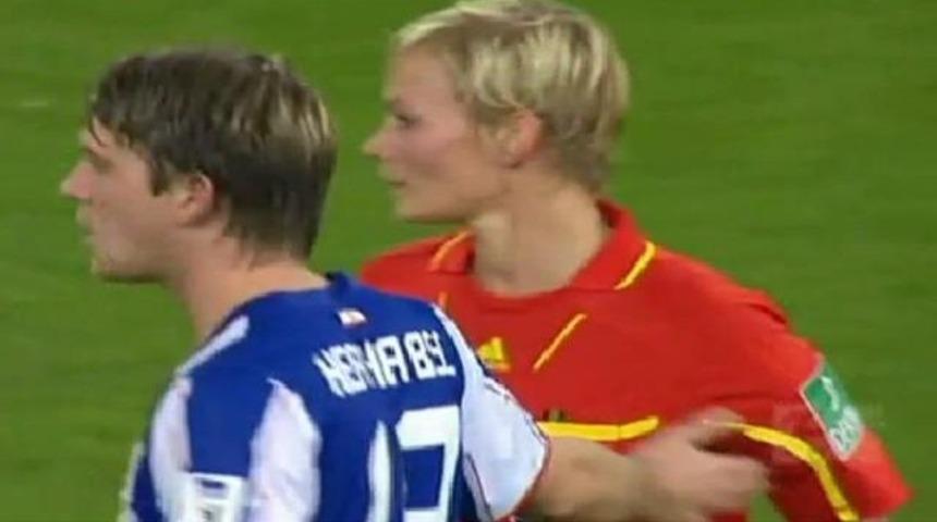 Bayan hakeme taciz (Video)