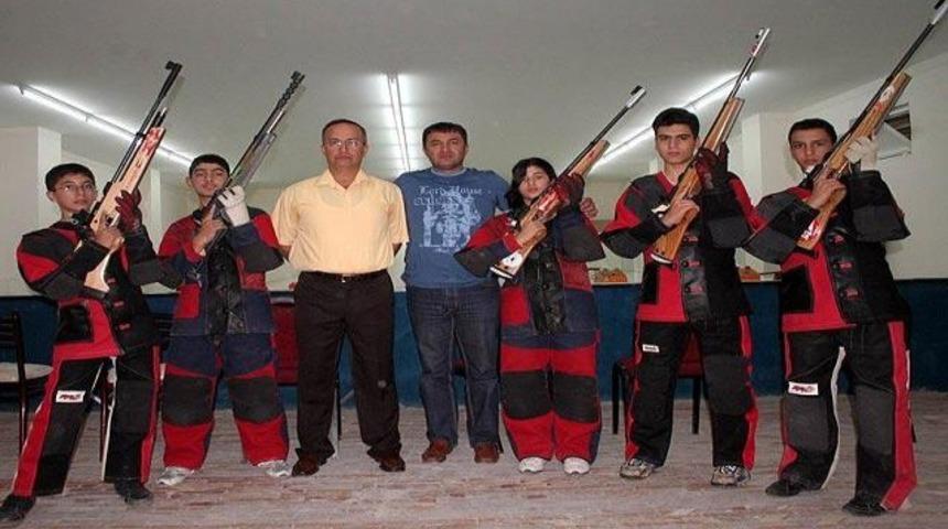 Erzincanlılar hedefi g&ouml;z&uuml;ne kestirdi!