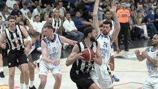 Basketbol Süper Lig'inde nefes kesici maç sona erdi! Finalin adı Beşiktaş Fibabanka ile Fenerbahçe...