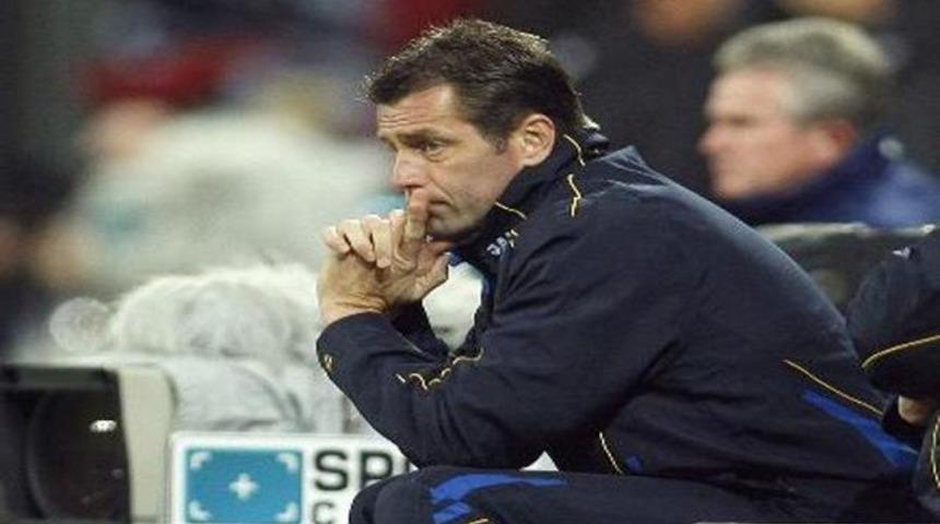 T&uuml;rk futbolcudan Skibbe'ye isyan!