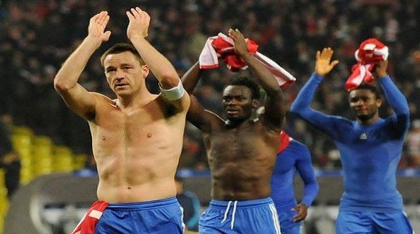 Maviler Ruslar'a acımadı!