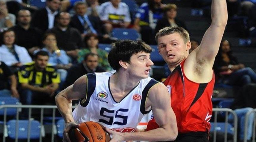 Fenerbah&ccedil;e &Uuml;lker u&ccedil;tu!