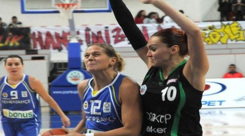 Pank&uuml;p Fenerbah&ccedil;e'yi devirdi!