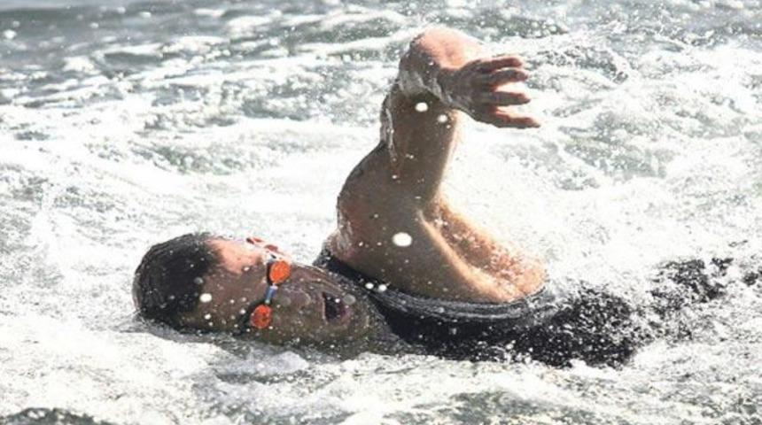 Milli y&uuml;z&uuml;c&uuml; yarışta &ouml;ld&uuml;!