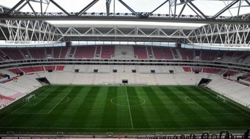 TT Arena'da saha hazır!