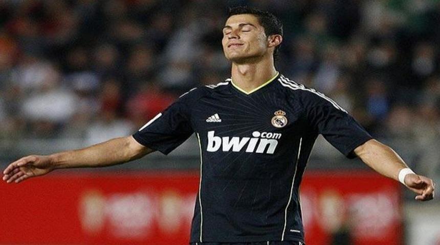 Ronaldo i&ccedil;in bir ilk!