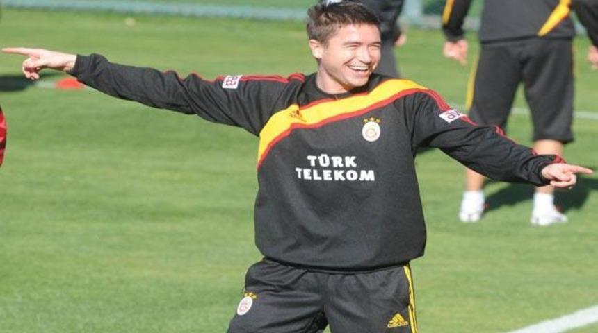 Ve Kewell d&ouml;n&uuml;yor!
