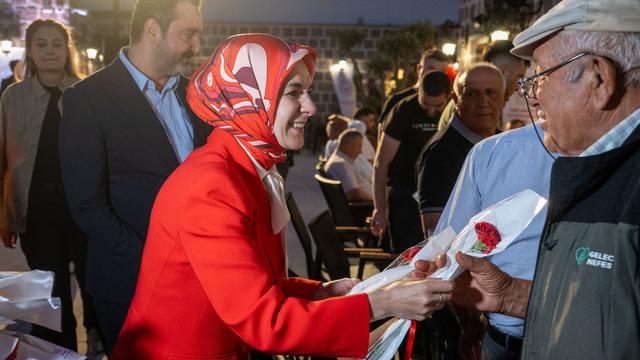 Aile ve Sosyal Hizmetler Bakanı Göktaş, şehit babaları ve gazilerle bir araya geldi