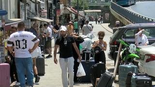 Otobüslerle ülkelerine dönüyorlar! Peş peşe yola çıktılar, ek seferler bile konuldu 'Bilet sıkıntısı var'