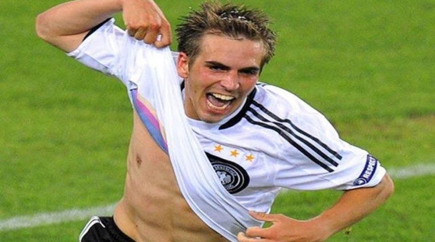 Lahm, Bayern'le nikah tazeliyor!