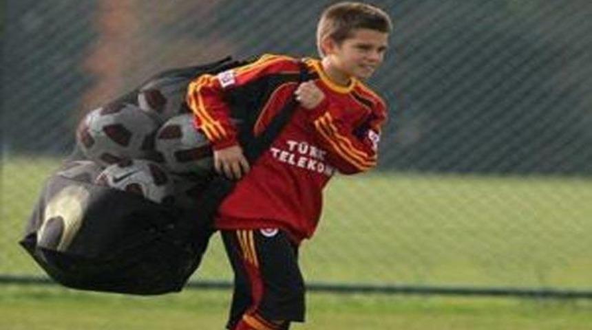 Hagi'nin oğlu da g&ouml;revde!