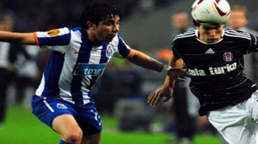 &Uuml;nl&uuml; menajer Kartal'a &ouml;nerdi!