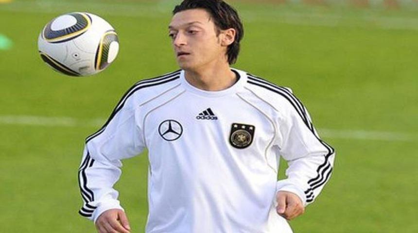 Mesut'tan T&uuml;rk karakteri vurgusu!