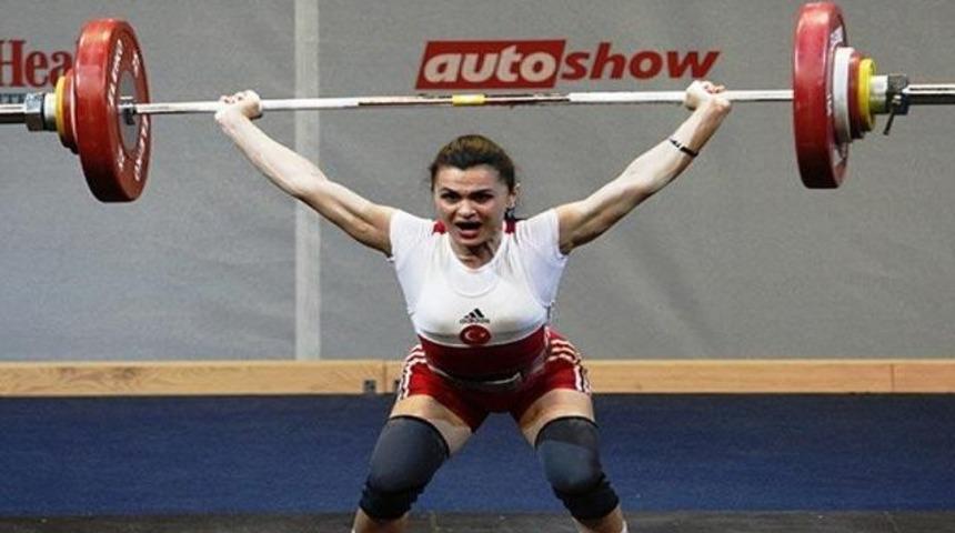 Şampiyona mobilya hediye!