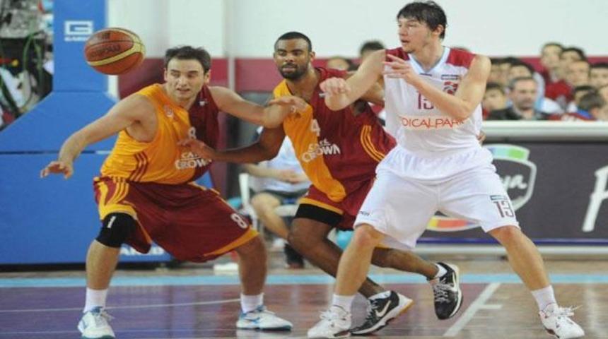 İlk derbi Galatasaray'ın!