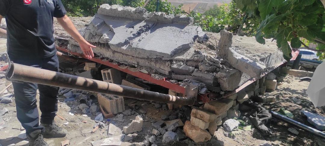 ALTINDA-YEMEK-YEDIKLERI-BALKON-COKTU-3-_766804_226381