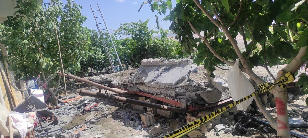 ALTINDA-YEMEK-YEDIKLERI-BALKON-COKTU-3-_766806_226381