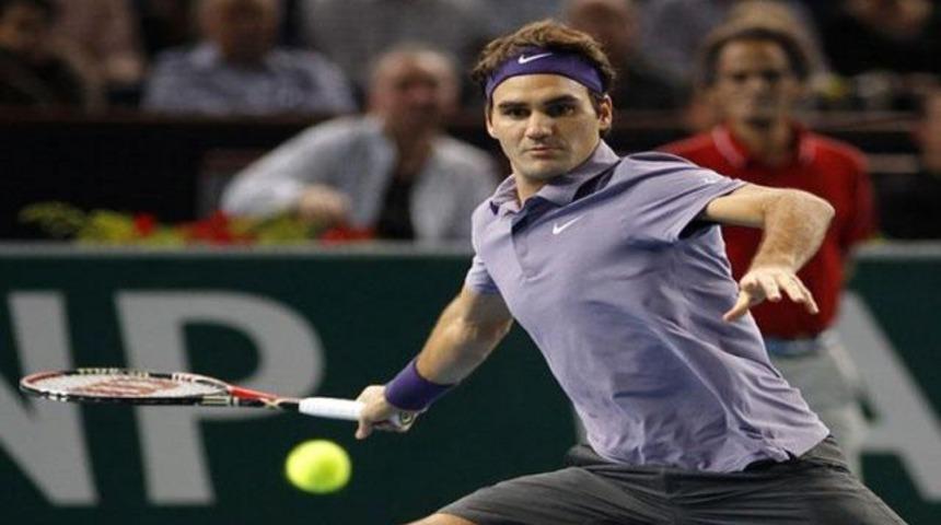 Federer, Monfils ve Llodra yarı finalde!