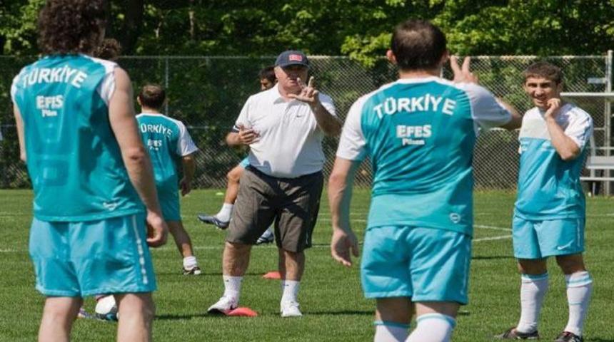 Milliler Hollanda sınavında!