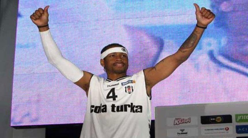 Ve Iverson sahne alıyor!