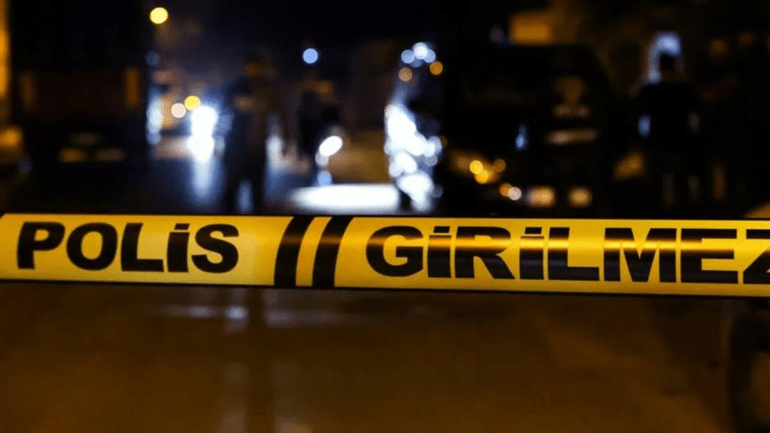 Fatih te kan donduran vahşet... Polis memuru, arkadaşını parçalara ayırıp intihar etti... Başı olmayan ceset yatağın altından çıktı 1
